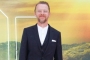 Simon Pegg Makes Use of Fake Cigarettes to Acquire Voice Transformation in 'Inheritance'