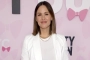 Jennifer Garner Helps Homeless Man in Wheelchair, Puts Shoes on His Bare Feet