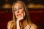 Nikki Glaser Officially Announced to Return as Host for Golden Globes 2026