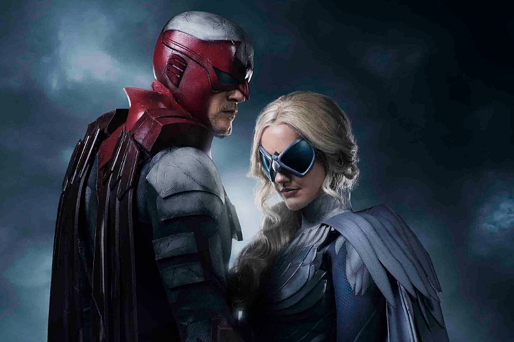 'Titans' New Set Photos and Video Tease New Look at Robin, Hawk and Dove