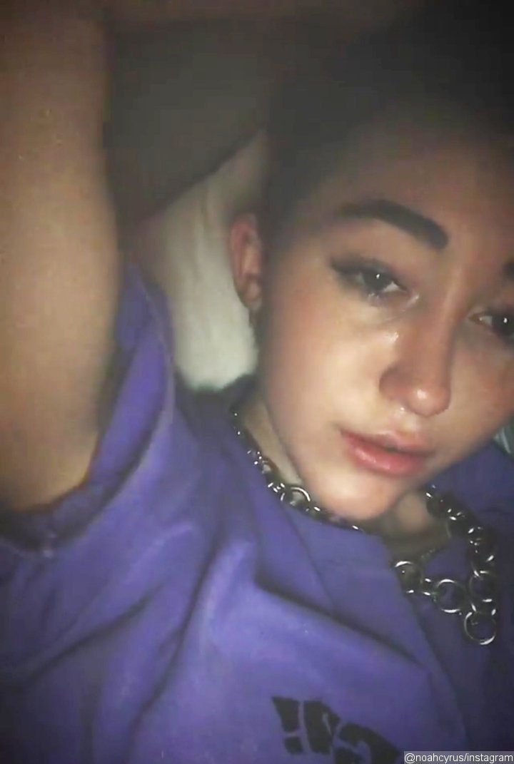Noah Cyrus hints at breakup with Lil Xan.