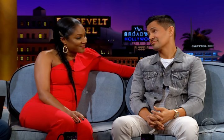  Tiffany Haddish Brazenly Suggests Visit to Jay Hernandez's Apartment on 'Late Late Show'