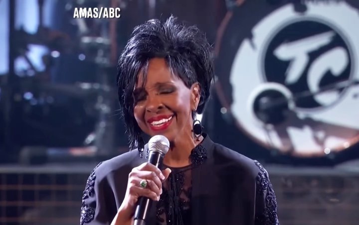 AMAs 2018: Gladys Knight Closes Show by Leading Gospel Tribute to Aretha Franklin