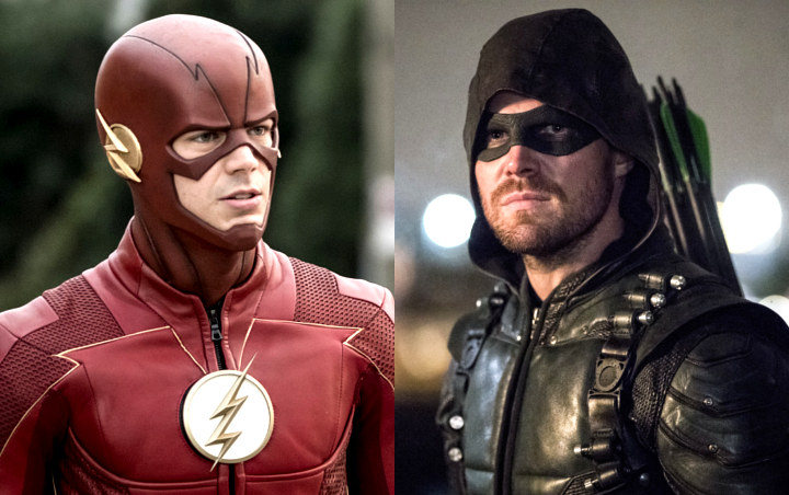 Grant Gustin and Stephen Amell Switching Costumes in New 'Elseworlds' Set Photos
