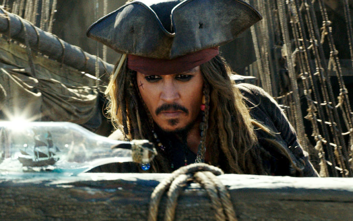 'Pirates of the Caribbean' Could Set Sail Again With 'Deadpool' Writers