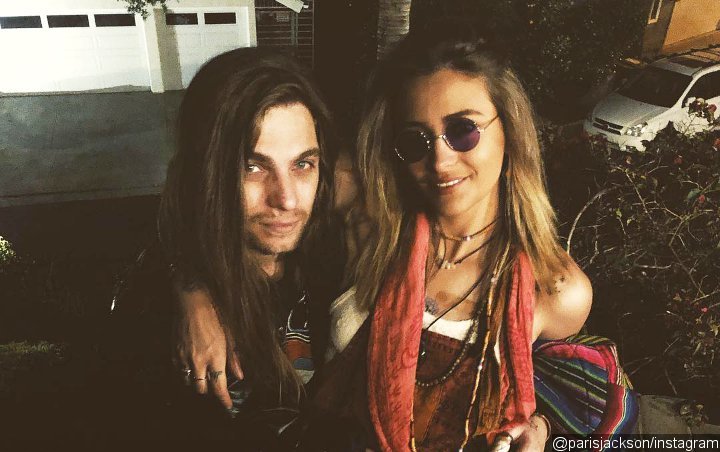 Watch: Paris Jackson Performs With Boyfriend at First Public Concert After Hospitalization