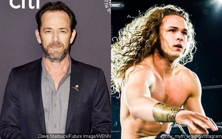 Luke Perry's Son Gets Sister's Support for Return to Wrestling After Actor's Death