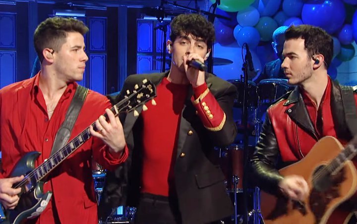 Jonas Brothers Burn Up 'Saturday Night Live' Stage During Return After More Than 10 Years