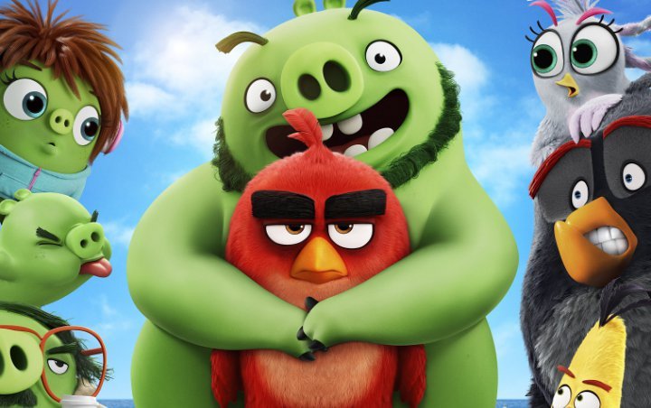 Josh Gad Pulls Catapult Stunt at 2019 Cannes for 'Angry Birds Movie 2' Launch 