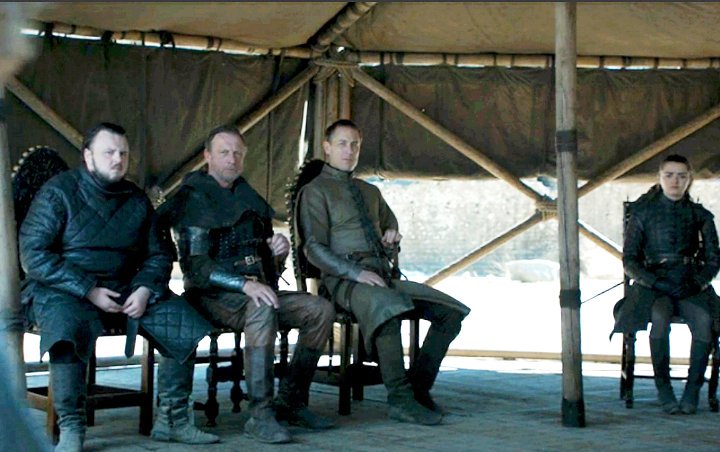 Fans Spot Water Bottle in One of 'Game of Thrones' Series Finale Scenes