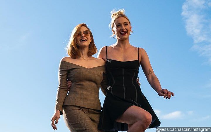 Sophie Turner Left Speechless by Jessica Chastain Over 'GoT' Ending Hint in Poster 