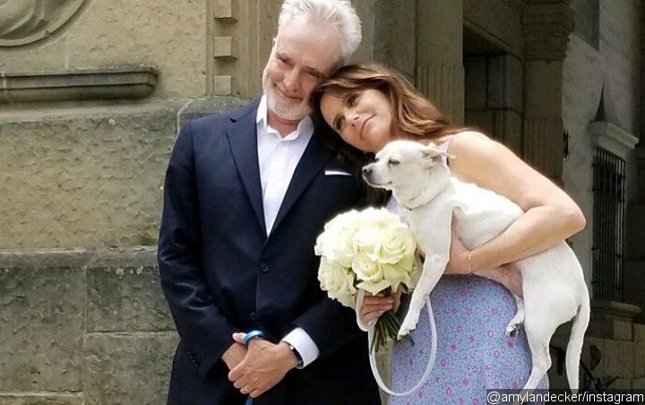 Bradley Whitford Marries Amy Landecker in Surprise Courthouse Wedding