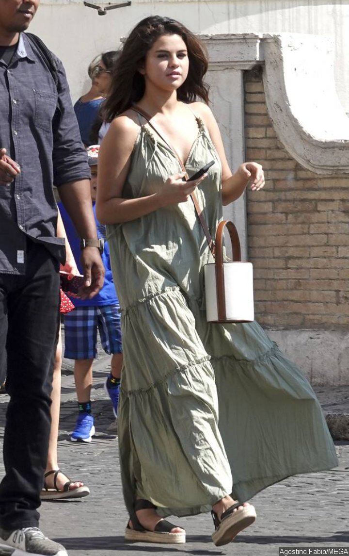 Selena Gomez Celebrates 27th Birthday on a Roman Trip