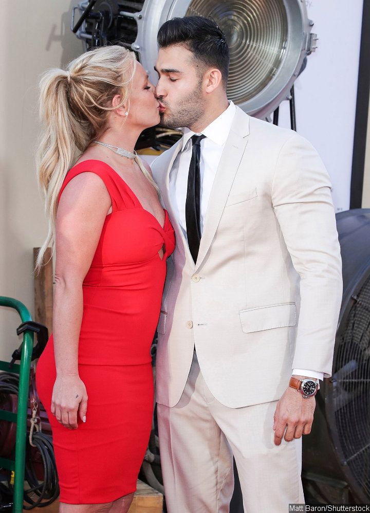 Britney Spears and Sam Asghari Flaunt PDA at 'Once Upon a Time in Hollywood' Premiere in Los Angeles