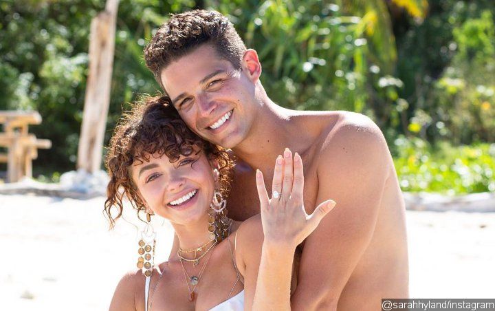 Sarah Hyland and Wells Adams Appear to Hint They're in Baby-Making Mode