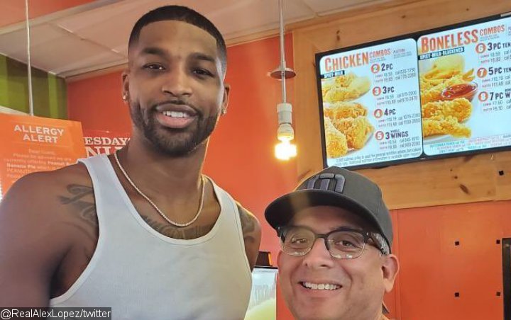 Tristan Thompson Treats All Customers at L.A. Popeyes to Spicy Chicken Sandwich