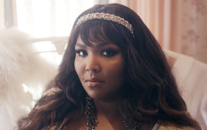 Lizzo Claims Her First No. 1 on Billboard Chart With 'Truth Hurts'