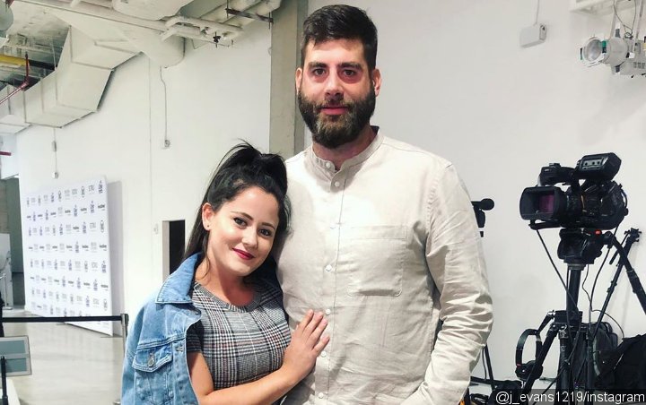 Jenelle Evans Attends NYFW Party in 'Worst Outfit and Makeup' Alongside David Eason