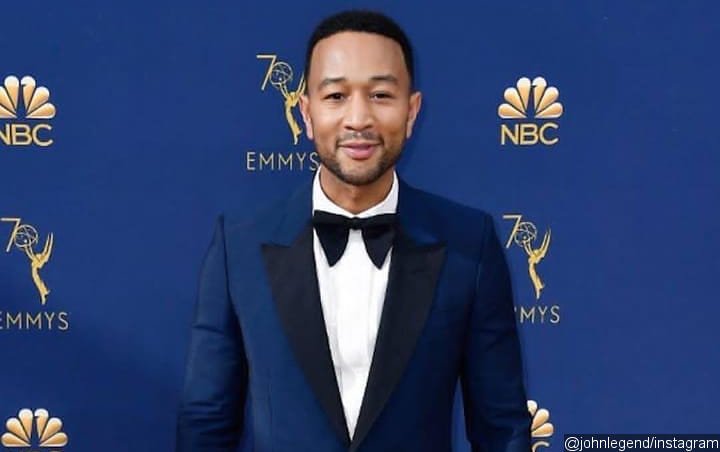 John Legend Choses the Wrong Color for His Tux