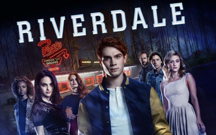 'Riverdale' Cast Members Pay Tribute to Luke Perry as the Show Airs Emotional Season Premiere 
