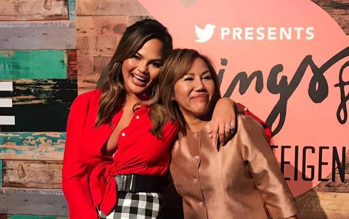 Chrissy Teigen Apologizes for Showing Off Her Wealth in 'Icky' Jokes About Her Mom