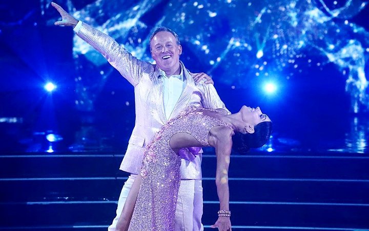 'DWTS' Recap: Celebrities Hit the Ballroom on 'Boy Band and Girl Group Night'