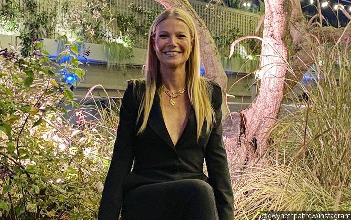 Gwyneth Paltrow Strips Down for Pre-Christmas Sauna