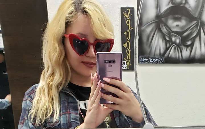 Amanda Bynes Gets Crooked Tattoo on Her Face After Leaving Sober Facility