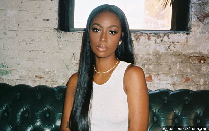 Justine Skye Unrecognizable as She Goes Blonde at NYFW