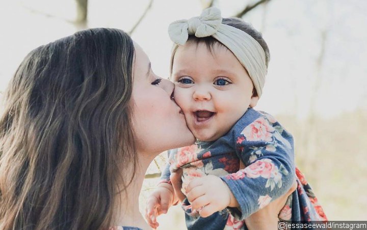 Jessa Duggar Captures Daughter's Milestone in Instagram Video