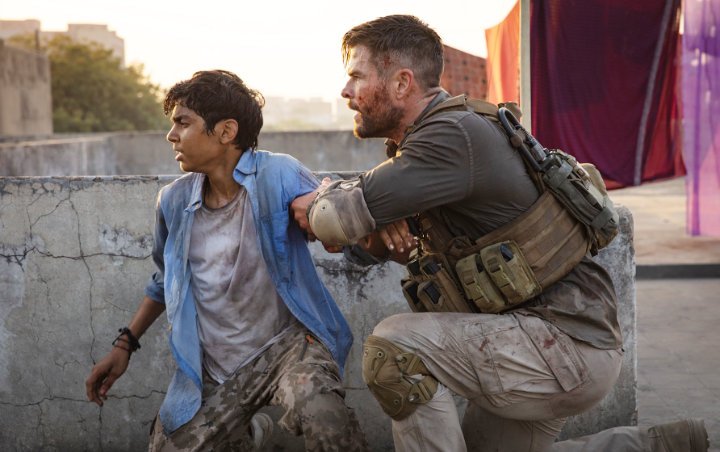 Chris Hemsworth's 'Extraction' Tops Netflix Charts Upon Debut