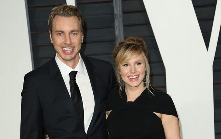 Kristen Bell Scolded Dax Shepard for Hiding Injury After Off-Road Trip 
