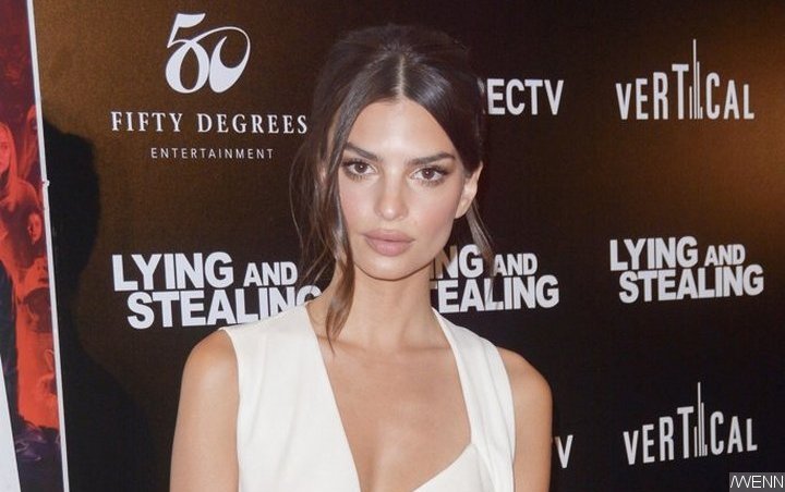 Emily Ratajkowski