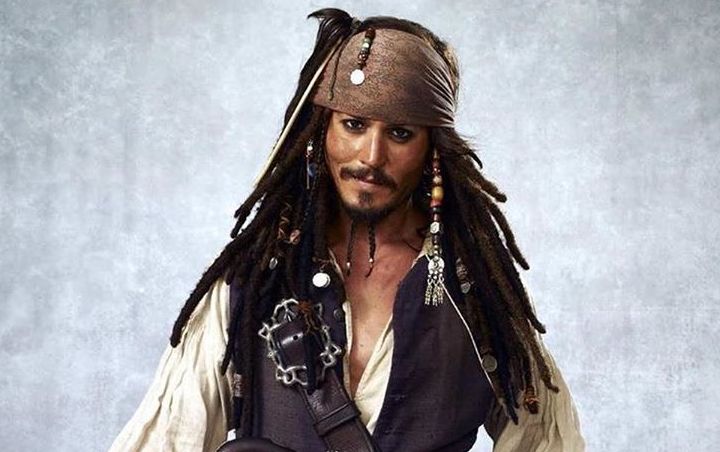 Johnny Depp Surprises Fans at Children's Hospital as Jack Sparrow Amid Pandemic
