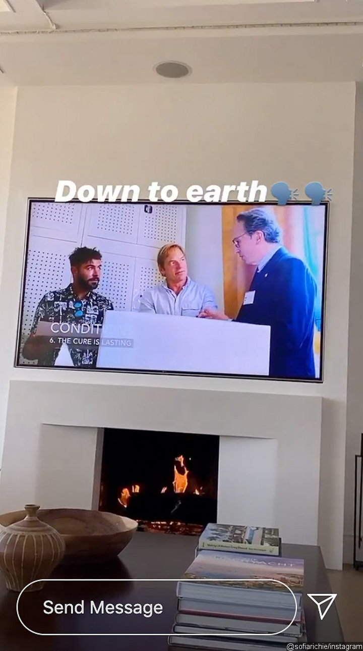 Sofia Richie Visits Scott Disick's House for Netflix Date