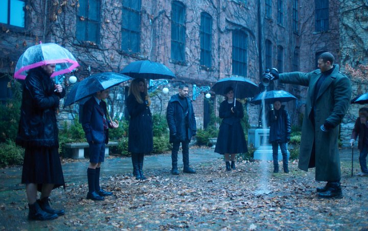 'The Umbrella Academy' Stars Keen to Be Transported Back to the '80s for Season 3