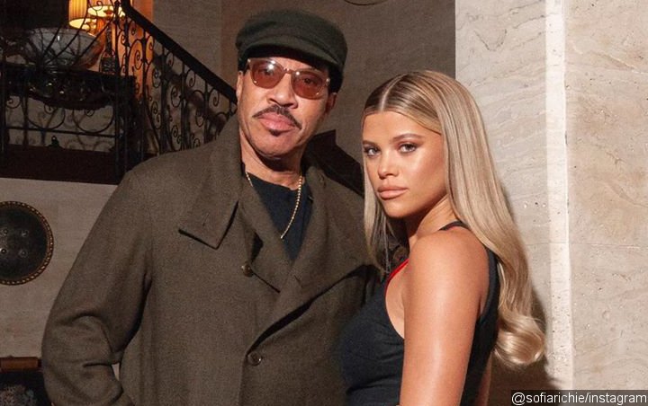 Lionel Richie Helps Daughter Sofia Celebrate Birthday in Mexico - Get the Details!