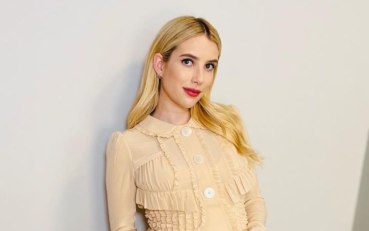 Emma Roberts Credits Pregnancy for Distracting Her From Gloomy 2020