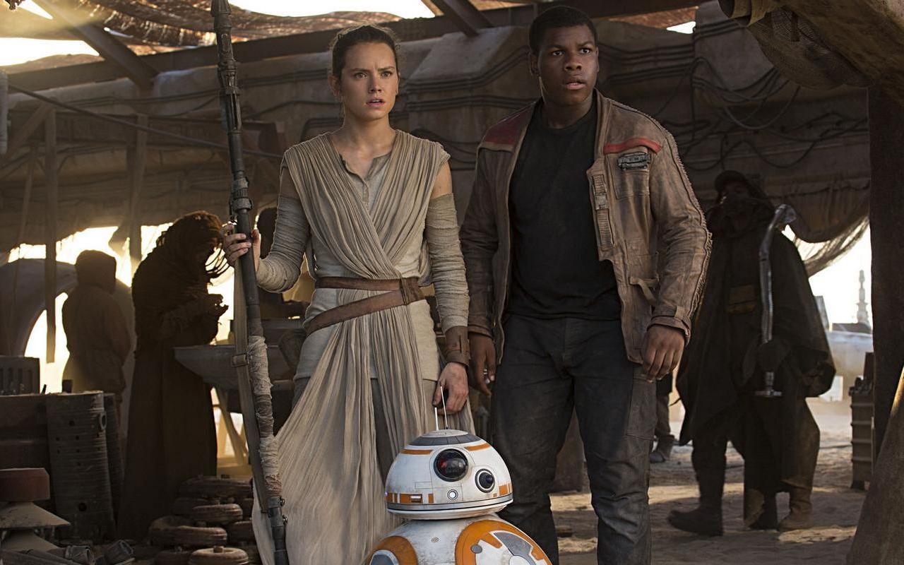 'Star Wars' Novelist Blocked From Writing Potential Romance Between Finn and Rey