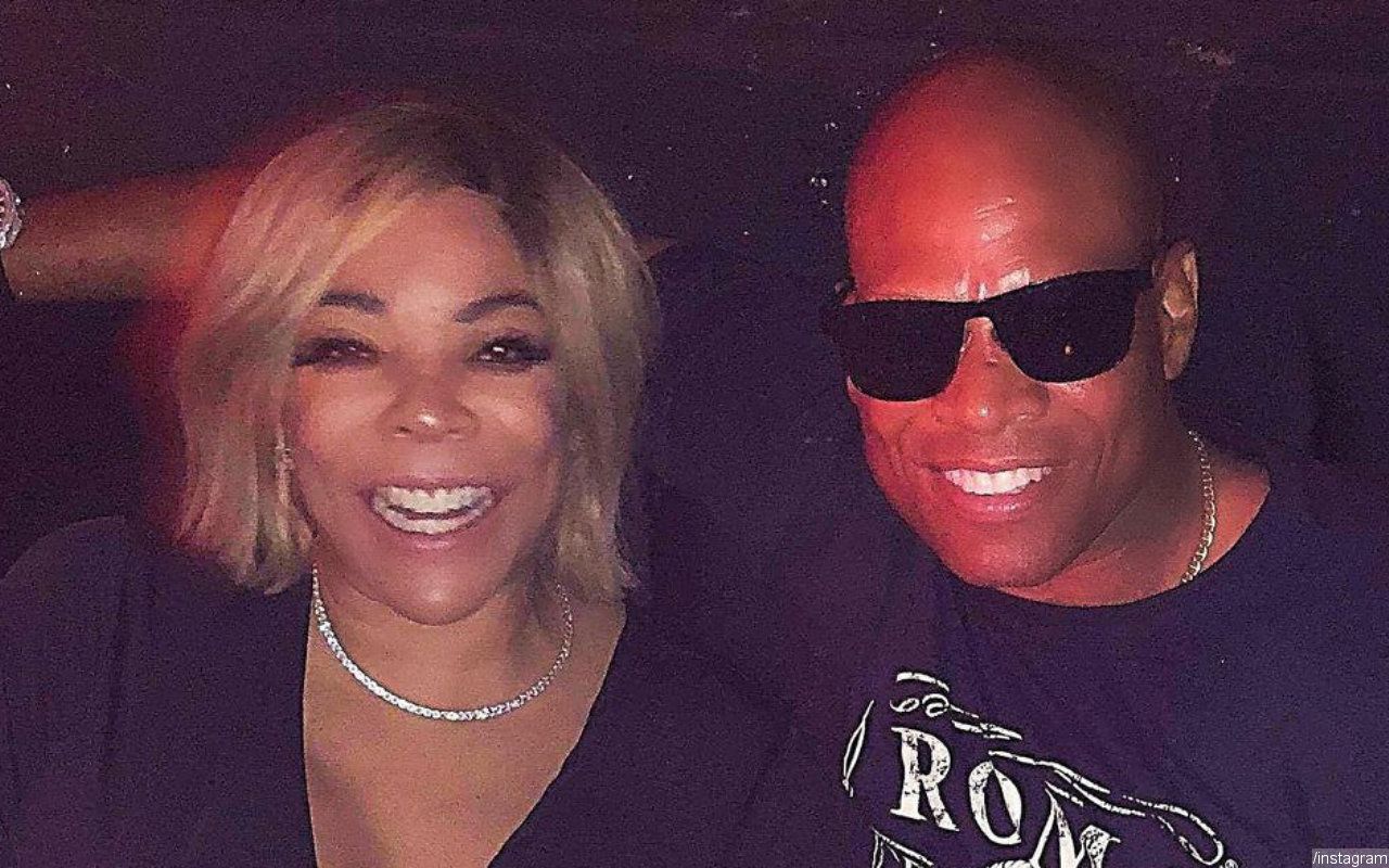 Wendy Williams Threatens to Expose Brother After He Claims She Didn't Attend Mom's Funeral