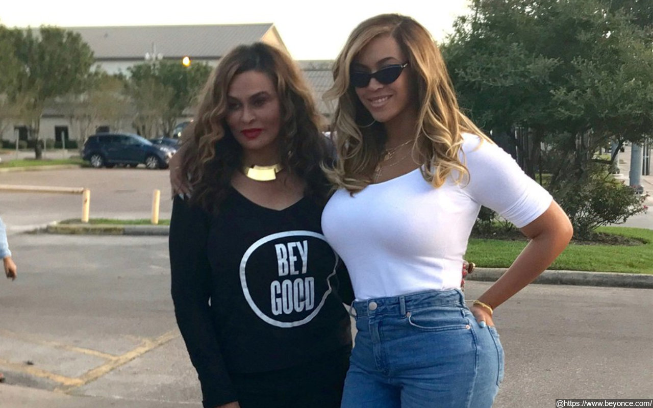 Beyonce's Mother Uncovers Singer's Makeup-Free Look in Rare Throwback Photo