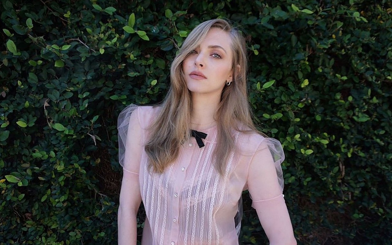 Amanda Seyfried Would Rather Hang Out Backstage at Oscars Than Sit Out Front