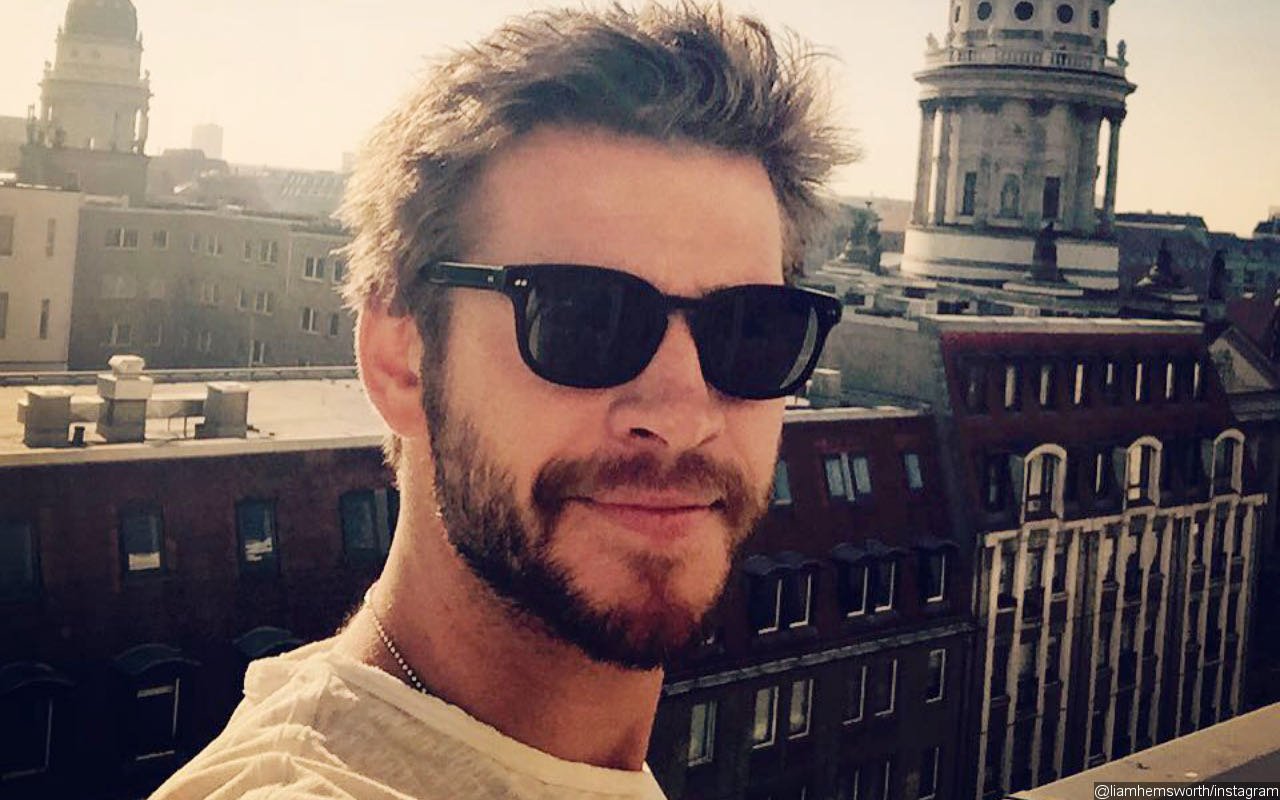 Report: Liam Hemsworth Is Frontrunner to Be DCEU's Green Arrow