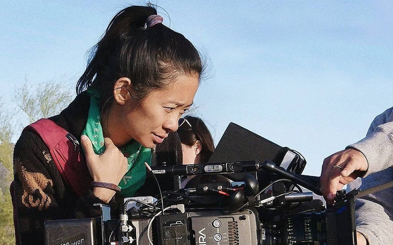 'Nomadland' Director Chloe Zhao Becomes First Female to Win DGA Award in Over a Decade 