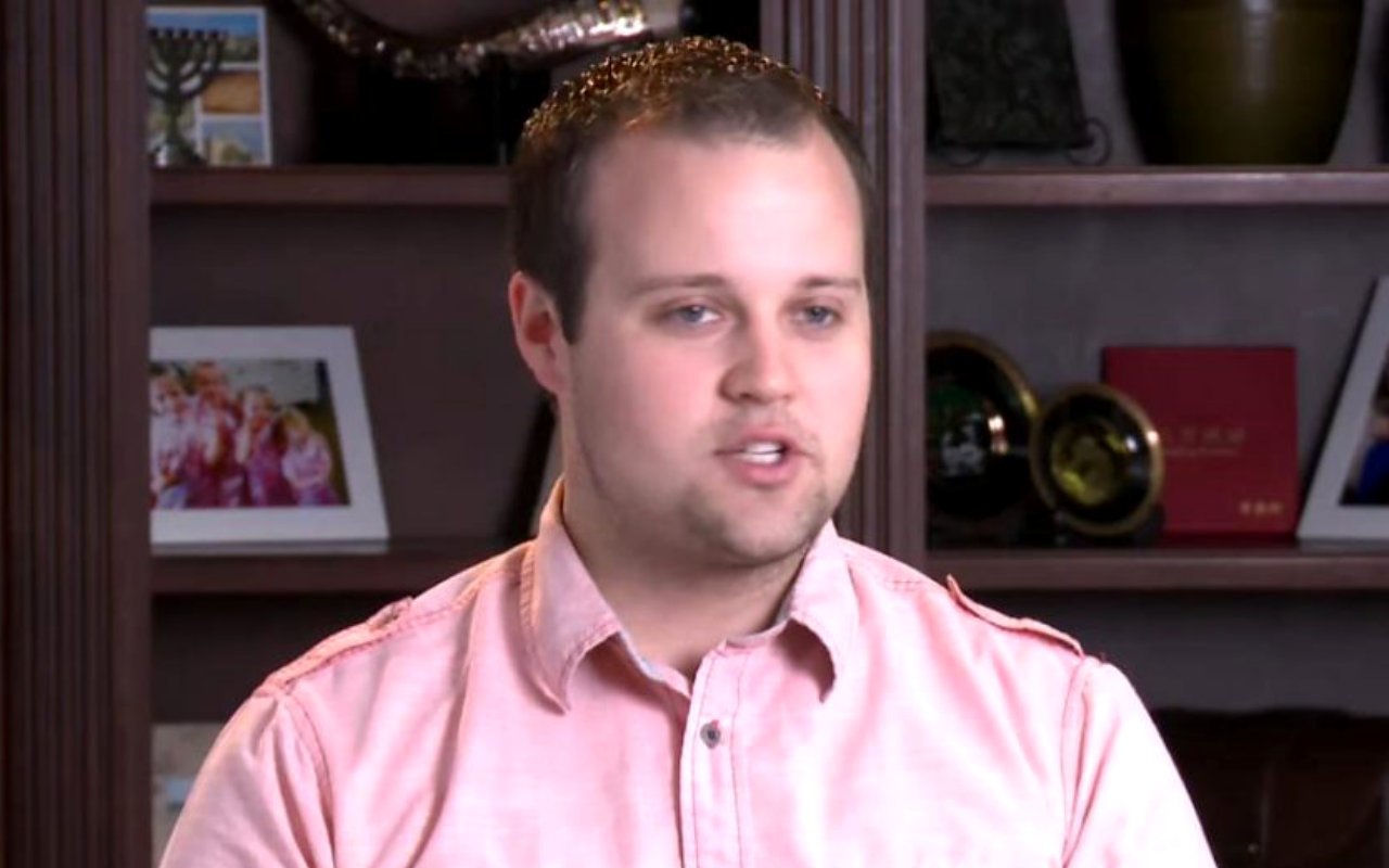 Josh Duggar Leaves Jail in 1st Pics Since Arrest on Child Porn Charges