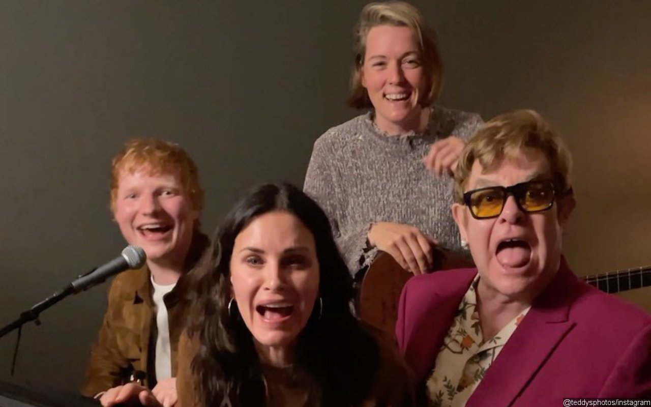 Ed Sheeran and Courteney Cox Enlist Elton John to Serenade Lisa Kudrow With 'Tiny Dancer'