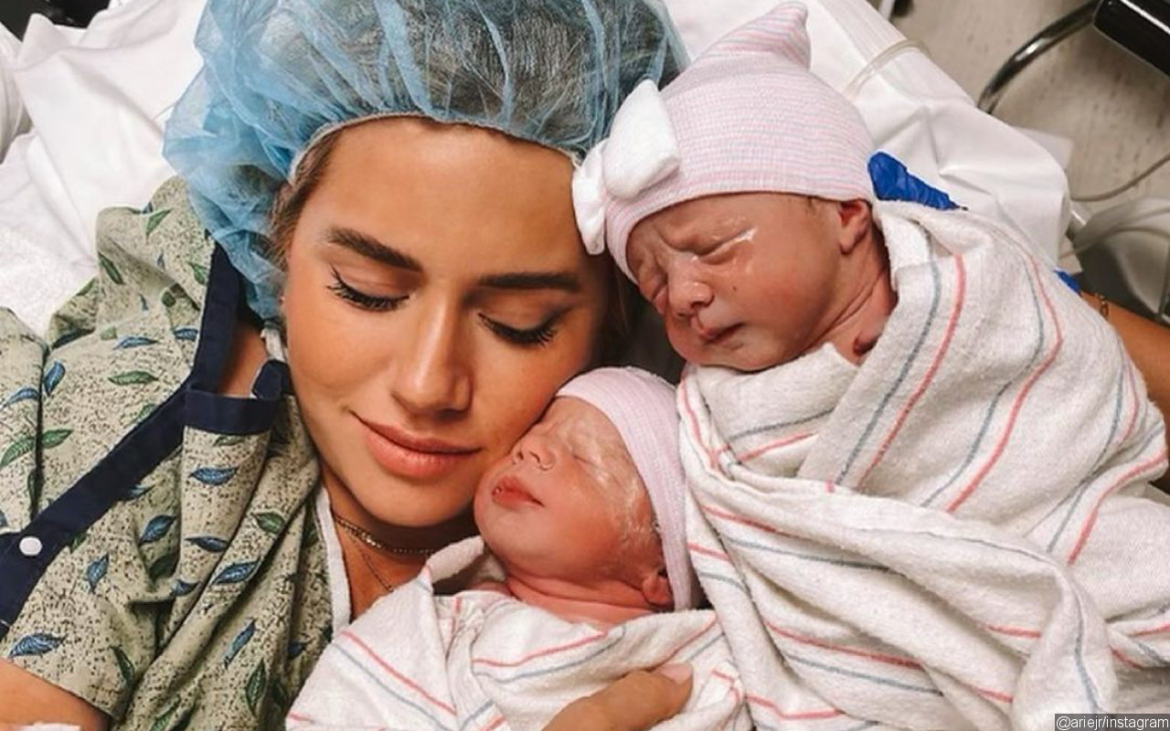 Arie Luyendyk Jr.'s Wife Lauren Begs for More Prayers as Newborn Daughter 'Needed Oxygen'