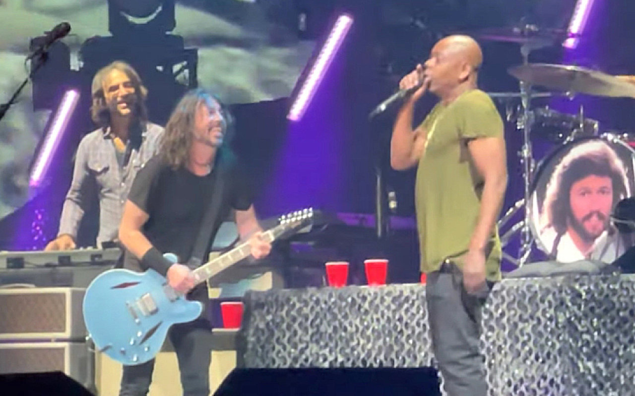 Foo Fighters Cover Radiohead's 'Creep' With Dave Chappelle at MSG