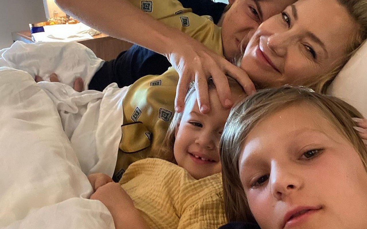 Kate Hudson Encourages Her Kids to Use Their Imaginations When They're Bored