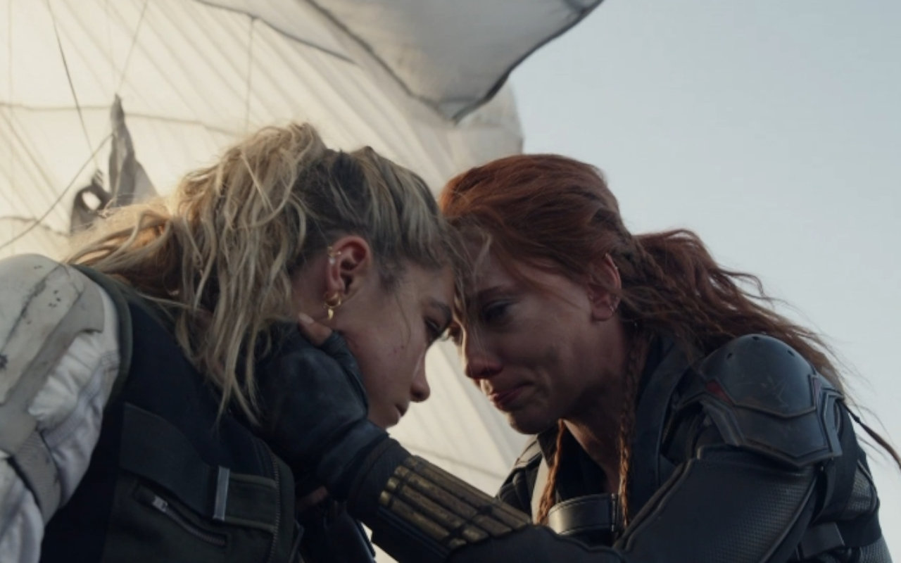 Scarlett Johansson Told Florence Pugh to Pace Herself With 'Black Widow' Stunts